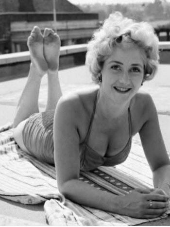 Full leaked Vintage starlets page private onlyfans photo