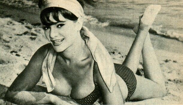 Full leaked Vintage starlets page private onlyfans photo