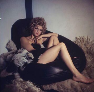 Vintage Starlets