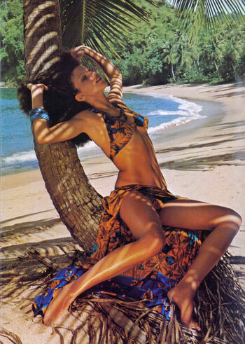 Full leaked Vintage starlets page private photo