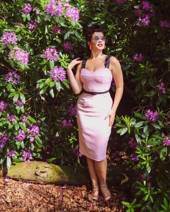 Full leaked Vintage page private onlyfans photo