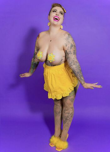 Full leaked Vintage page private onlyfans photo