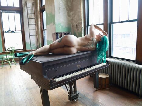 Full leaked Vintage page private onlyfans photo