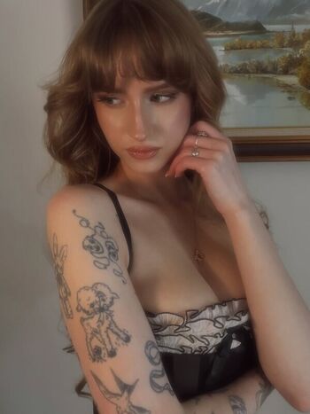 Full leaked Vintageswanmaiden private photo