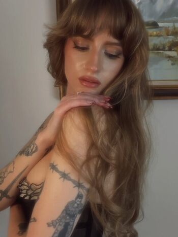 Full leaked Vintageswanmaiden private photo