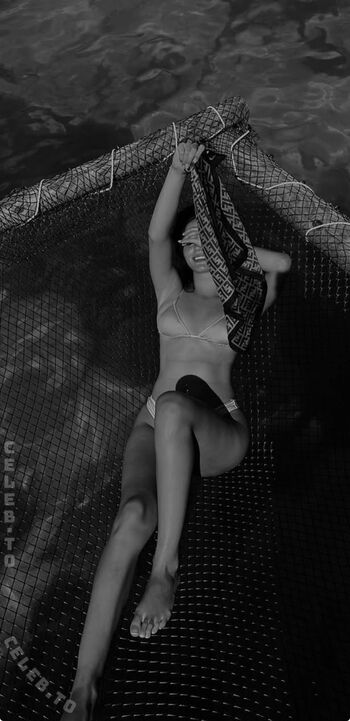 Full leaked Violetaxsh private onlyfans photo