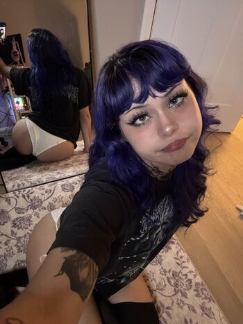 Full leaked Violetminds private photo