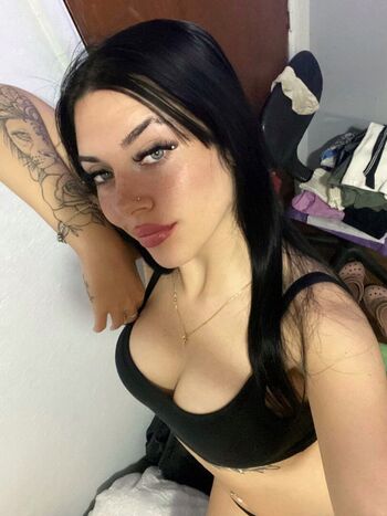 Full leaked Violetmoonsxo private onlyfans photo