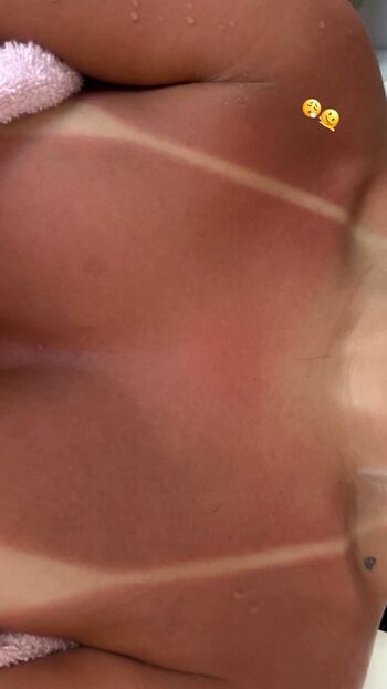 Full leaked Vitoria kelly private onlyfans photo