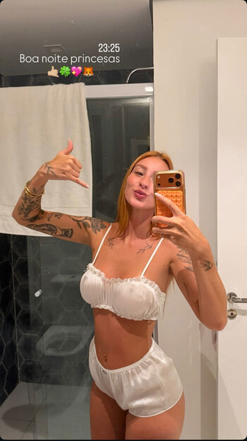 Full leaked Vitoria mondoni private onlyfans photo