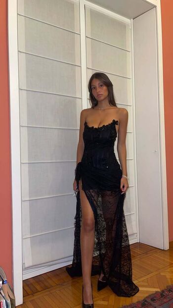 Full leaked Vittoria private photo
