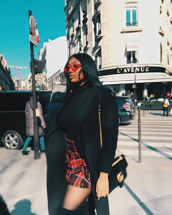 Full leaked Vivi private onlyfans photo