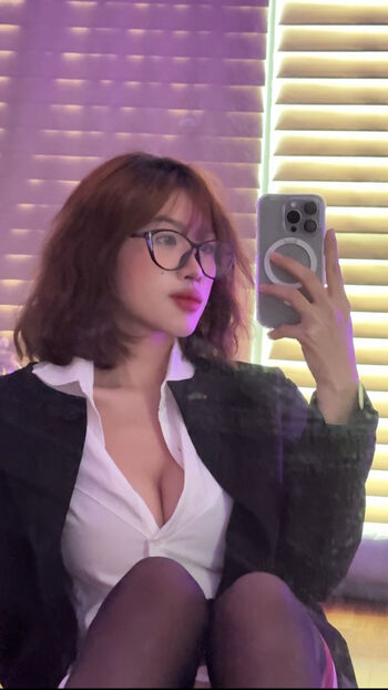 Full leaked Viviannn private photo