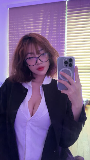 Full leaked Viviannn private photo