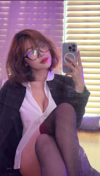 Full leaked Viviannn private photo