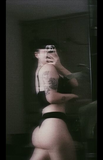 Full leaked Vivickivvv page private photo