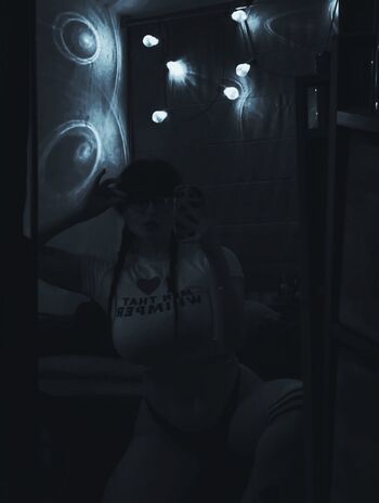 Full leaked Vivickivvv private photo