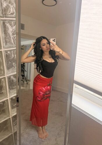 Full leaked Vivienne vo page private onlyfans photo