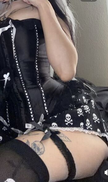 Full leaked Vivika siron private photo