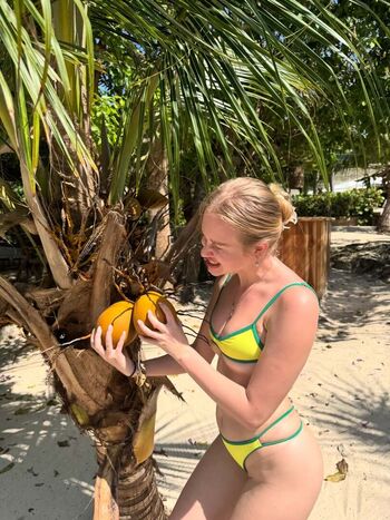 Full leaked Vladababy page private onlyfans photo