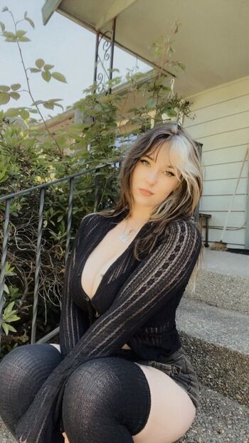 Full leaked Vodka milk private onlyfans photo