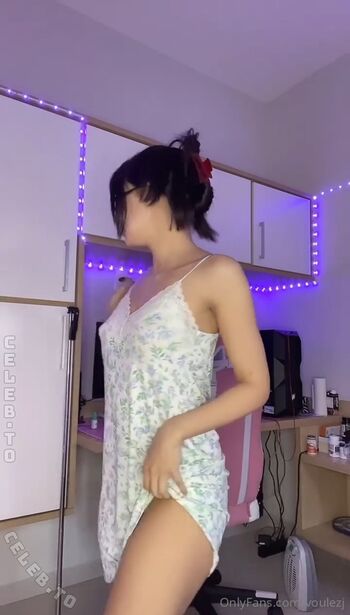 Full leaked Voulezj private photo