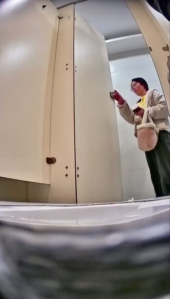 Voyeur Asian Pissing Toilet &Amp; Upskirts Only