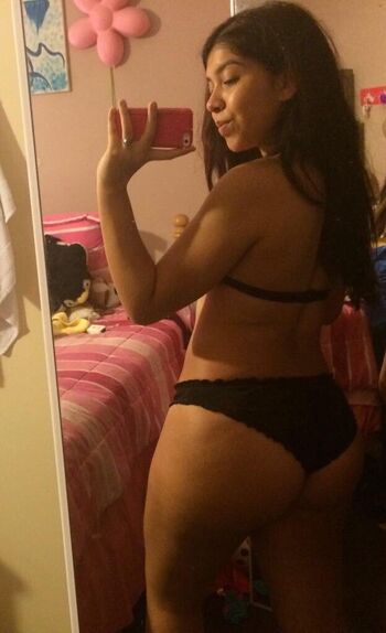 Full leaked Vrluckycharm private onlyfans photo