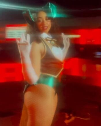 Full leaked Urfaveblonde private onlyfans photo