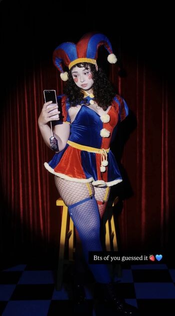 Full leaked Caroline malloy/ private photo