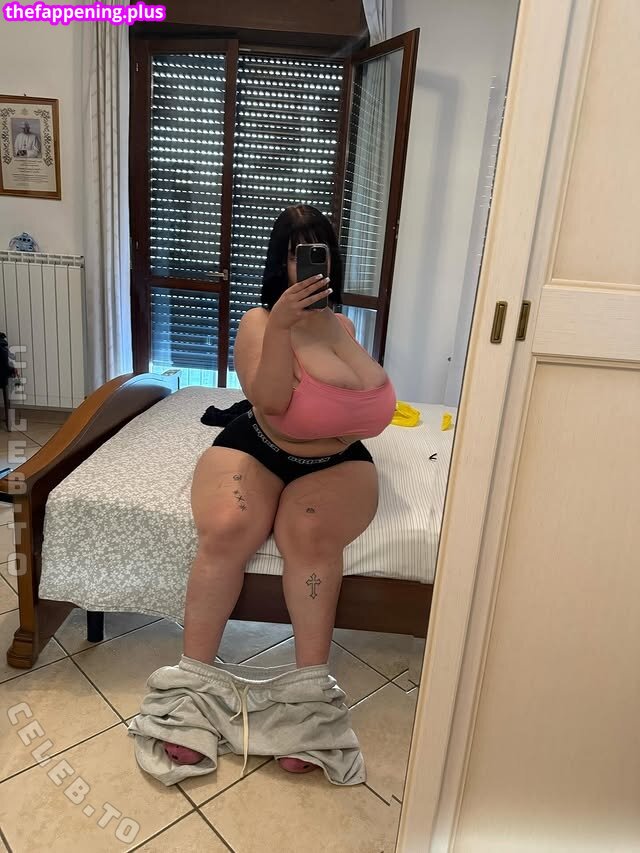 Mxmmytina / VVALENTINABONETALLI Fotografie OnlyFans Dezbrăcată #79