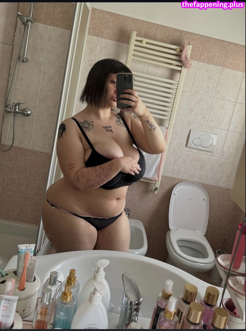 Mxmmytina / VVALENTINABONETALLI Foto OnlyFans Nuda #130
