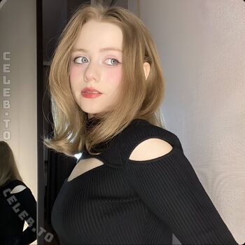 Full leaked Vwemor private onlyfans photo