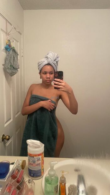 Full leaked Vxmpisariel private photo
