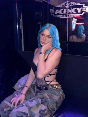 Full leaked Vylyria private onlyfans photo