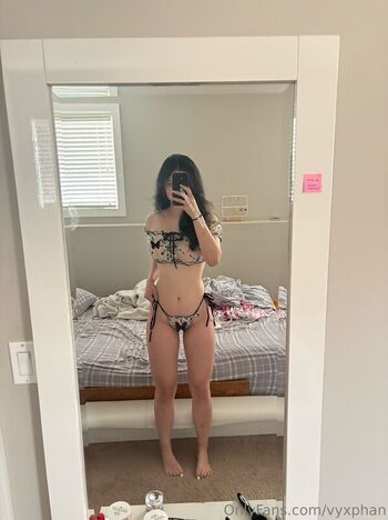 Full leaked Vyxia vyxphan page private photo