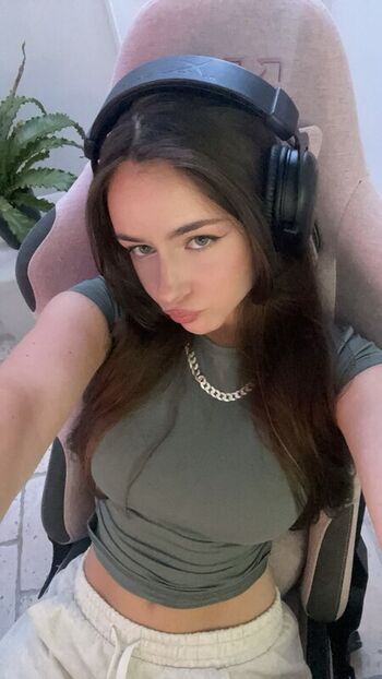Full leaked Wabiiisabii private photo