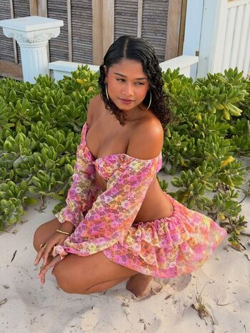 Full leaked Wahyne private photo