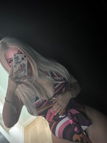 Full leaked Waifuafterhours  page private onlyfans photo