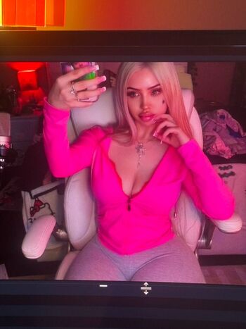 Full leaked Waifuafterhours private photo