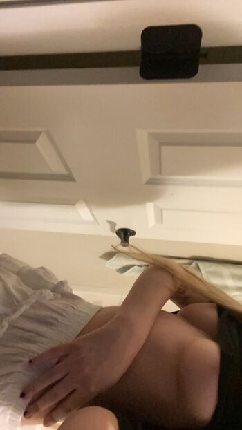 Full leaked Waitingnote page private photo