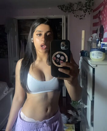 Full leaked Wajeeha khan private photo