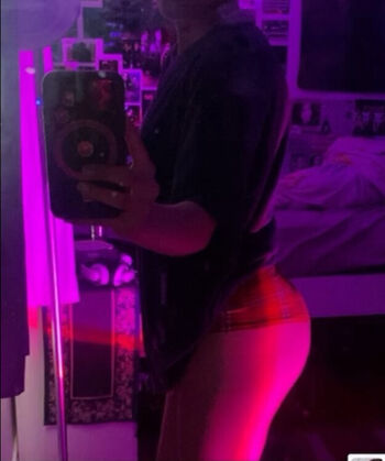 Full leaked Wajeeha khan private photo