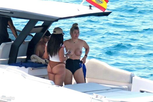 Full leaked Wanda nara private onlyfans photo