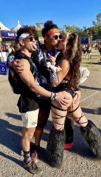 Full leaked Wavy brin page private onlyfans photo