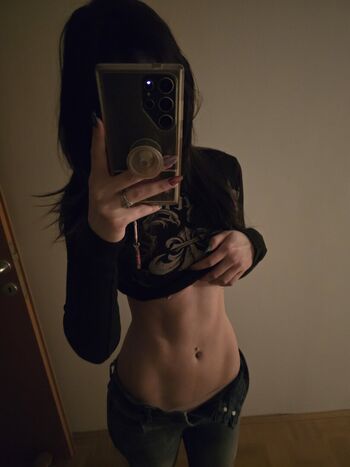 Full leaked Weeniestwee private onlyfans photo