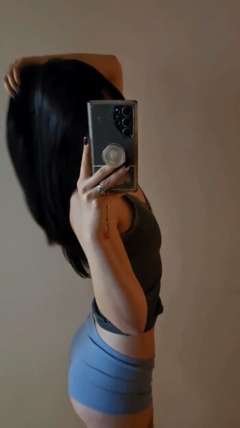 Full leaked Weeniestwee private onlyfans photo