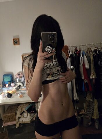 Full leaked Weeniestwee private photo
