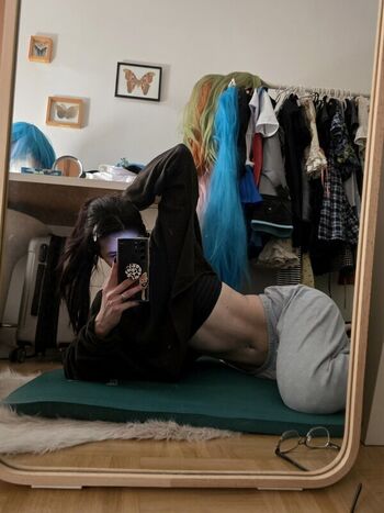 Full leaked Weeniestwee private photo