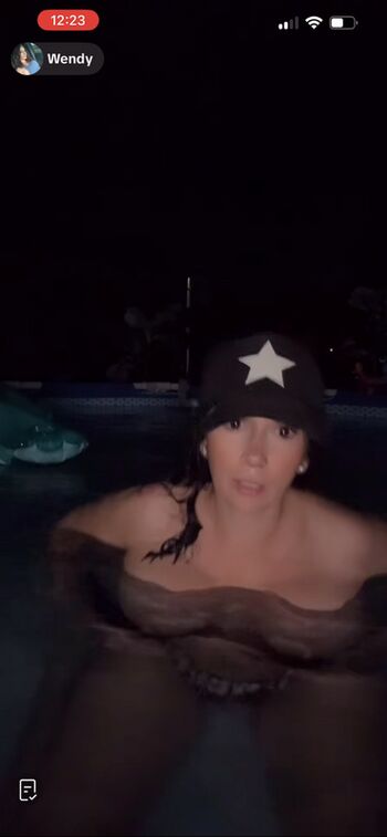 Full leaked Wendyso private photo